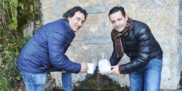 Le “Acque Minerali Academy” scelgono l’acqua della fontana di Umbriatico per farne dono al Papa