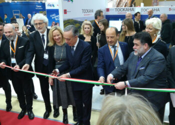 MITT di Mosca: l’ambasciatore russo visita lo stand della Calabria