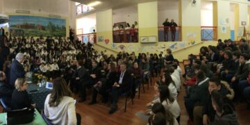 “Un poster per la pace” all’Istituto Comprensivo “G.T. Casopero” di Cirò Marina