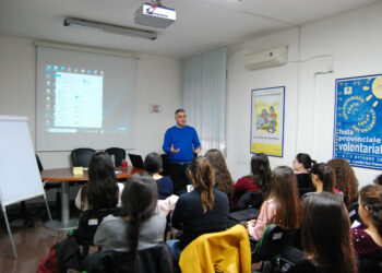 CSV Crotone: incontri scuola – volontariato