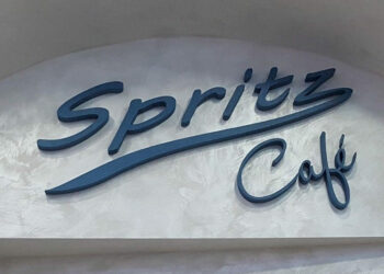 Lo “Spritz Cafè” di Crotone dopo gli errori giudiziari riapre i battenti