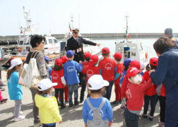 Crotone: “Marinai per un giorno” per gli alunni della Scuola Elementare “Pizzuta” di Papanice