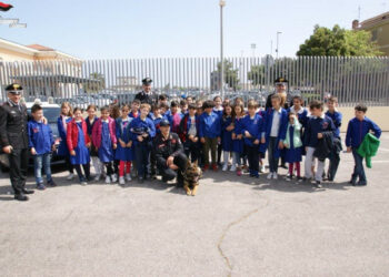 Crotone, visita al Comando Provinciale dei Carabinieri della Scuola V. Alfieri