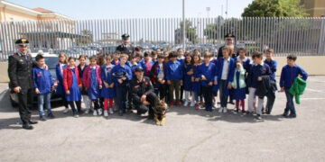 Crotone, visita al Comando Provinciale dei Carabinieri della Scuola V. Alfieri