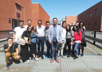 Daniele Maggiore dell’Istituto Donegani di Crotone è il miglior Docente di Chimica della regione per l’anno 2017