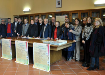 Tiriolo: Consegnati gli Attestati di socio a numerosi poeti ed artisti d’Italia all’Accademia dei Bronzi