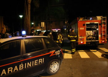 In fiamme nella notte l’autovettura di proprietà di un operaio forestale di Mesoraca