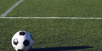 Si aggrediscono durante una partita di calcio dei figli: daspo per un anno per due genitori