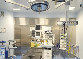 Al Grande Ospedale di Reggio Calabria sofisticata macchina cuore-polmoni salva la vita a giovane mamma