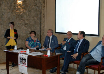 Concluso il convegno “Violenza di genere e intrafamiliare” a Torre Melissa nei suggestivi saloni della Torre Aragonese