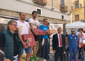 Danilo Ruggiero vince la Corricastrovillari 2018. Francesca Paone prima tra le donne