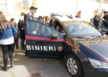Gli alunni delle Scuole di Cirò Marina in visita alla Caserma dei Carabinieri