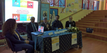 Seminario sul bullismo e cyberbullismo nella Sala incontri dell’Istituto Casopero di Cirò Marina