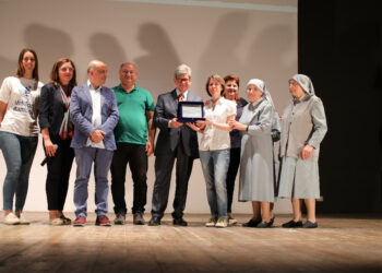 Cirò Marina, il premio “Beata Madre Rosa Gattorno” dedicato alla memoria di Giuseppe Strancia, e le adozioni in vicinanza