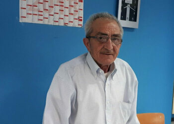 Il Liceo Patrizi di Cariati saluta Zio Giovanni Pometti. Lo storico “bidello poeta” va in pensione