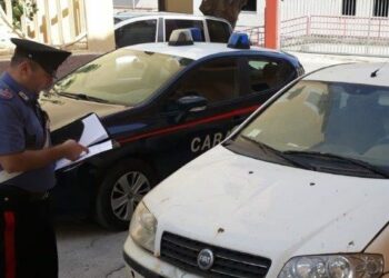 Imprenditore agricolo investe con l’auto bracciante, arrestato per tentato omicidio