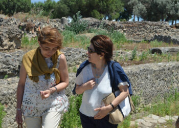 Le senatrici del M5S Margherita Corrado e Rosa Silvana Abate in visita nel Parco Archeologico della Sibaritide