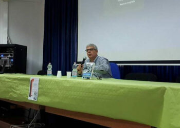 Lectio Magistralis al “Patrizi” di Cariati: gli studenti incontrano il prof. Giuseppe Lupo