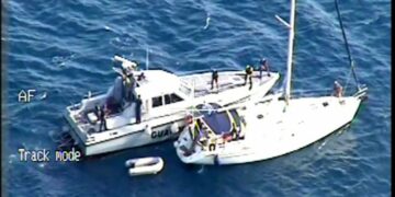 Traffico illegale di migranti, fermato dalla Finanza Veliero a largo di capo spartivento