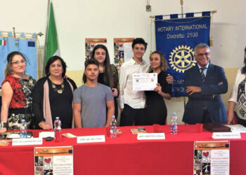 “Un Liceo a Colori” tra i colori dei murali realizzati dagli studenti del Liceo scientifico di Strongoli