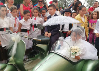 Un pomeriggio con gli Alunni della Scuola elementare di Strongoli alla scoperta delle tradizioni del passato
