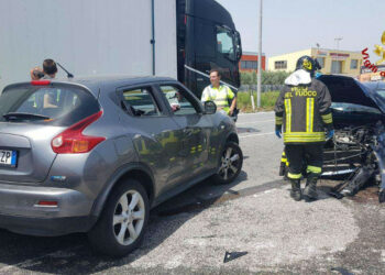 Incidente Stradale sulla SS106 all’incrocio tra la statale e la consortile per entrare a Crotone