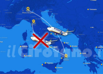 Manifestazione del Comitato sulla Chiusura dell’Aeroporto di Crotone per l’ultimo volo per Pisa il 31 agosto 2018