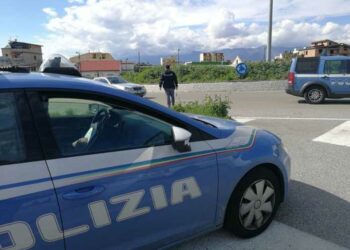 Trasportavano a bordo di un furgone materiale esplosivo per la festa in onore di Sant’Anna a Isola Capo Rizzuto, tre arresti