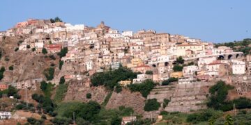 Il circolo di FDI di Melissa esprime ferma condanna per il grave atto intimidatorio subito a un mezzo meccanico del comune