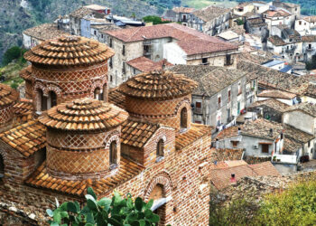 Valorizzazione dei Borghi della Calabria ed il Potenziamento offerta turistica. Proroga termine presentazione domande