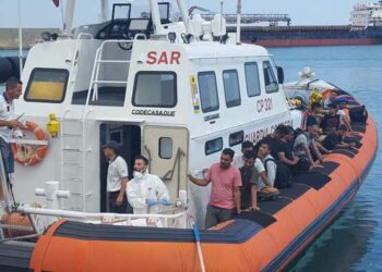 53 migranti: in prevalenza curdi ed iracheni, sbarcati a “Capo Colonna” Crotone