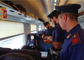 Polfer Calabria: oltre 600 uomini a bordo treno hanno scortato 594 convogli ferroviari tra giugno e agosto 2018