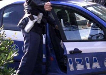 Rubava nel Centro Commerciale “AKROPOLIS” di Crotone, arrestato napoletano dalla Polizia di Stato