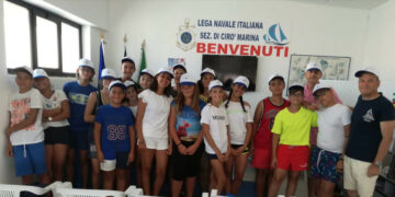 Sedici alunni dell’Istituto “Giovanni XXIII” di Melissa a Scuola di Vela alla Lega navale di Cirò Marina