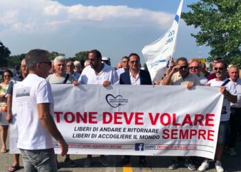 Chiusura Aeroporto Crotone, Siclari (FI): in testa al Sit-in annuncia interrogazione parlamentare sulla Sacal