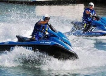 Controlli a raffica sui lidi Lidi Balneari della Squadra Nautica della Polizia, multe per Noleggio Pattini e Moto d’acqua
