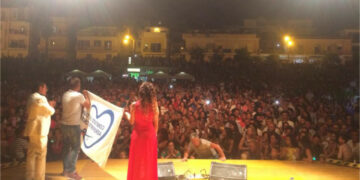 Tantissimi turisti amanti della musica napoletana a Cirò Marina per ascoltare, Cataldo Palmieri e Francesco Merola