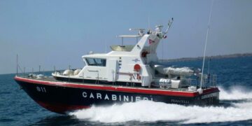 Carabinieri e Finanza intensificano i controlli sulle Moto d’acqua, 7 multe a Cirò Marina