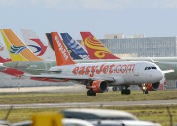 Continuano i contatti con le compagnie aeree per nuove rotte che partano dall’Aeroporto di Crotone