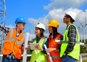 ENEL assume Impiegati, Tecnici, Ingegneri e Professionisti