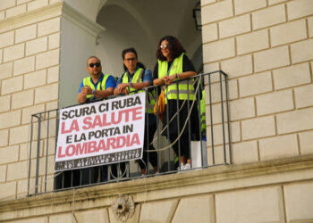Il Marrelli Hospital chiude, i dipendenti occupato la sede di Palazzo Alemanni a Catanzaro