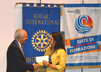 Il governatore Salvatore Iovieno in visita al Rotary Club di Strongoli