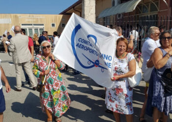 No alla chiusura dell’Aeroporto di Crotone. Anche da Piacenza si protesta