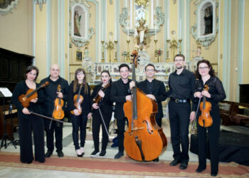 Armonia Antiqua in concerto per i 50 anni di Vivere In di Crotone