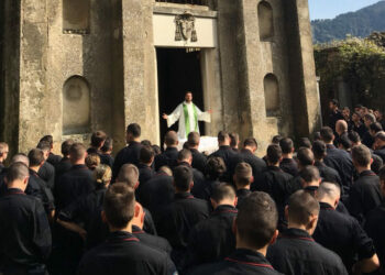 Gli allievi della Scuola Carabinieri di Reggio Calabria celebrano la fine del Corso con un’escursione sull’Aspromonte