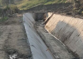 Nel Comune di Crucoli sono in corso i lavori di realizzazione di un canale di raccolta delle acque piovane