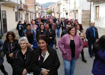 Pallagorio in rosa, una marcia per le vie del paese e un dibattito pubblico contro il tumore alla mammella