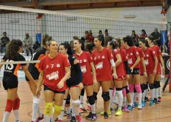Pallavolo Femminile: Pallavolo Crotone vs Bioresolve Avolio Volley 3-0