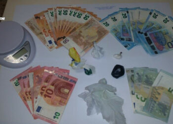 Spacciava cocaina durante la detenzione domiciliare, un arresto a Cirò Marina