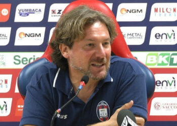 Crotone Calcio: Rinnovata la fiducia a mister Stroppa